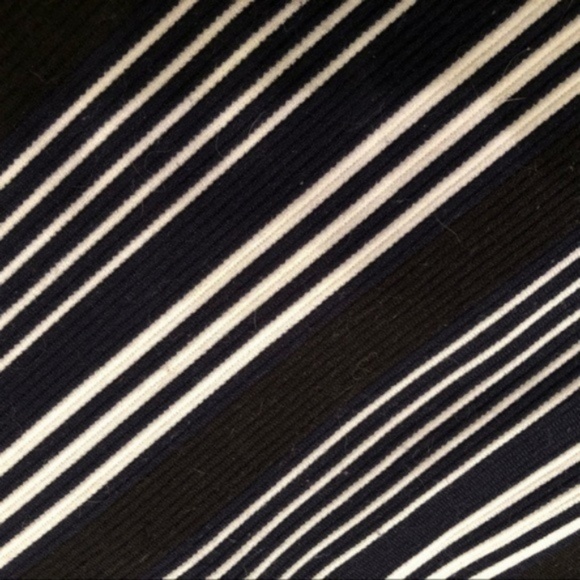 SOLD H&M Sz Small Blue/Black/White Beachy Swing Skirt - Picture 2 of 3